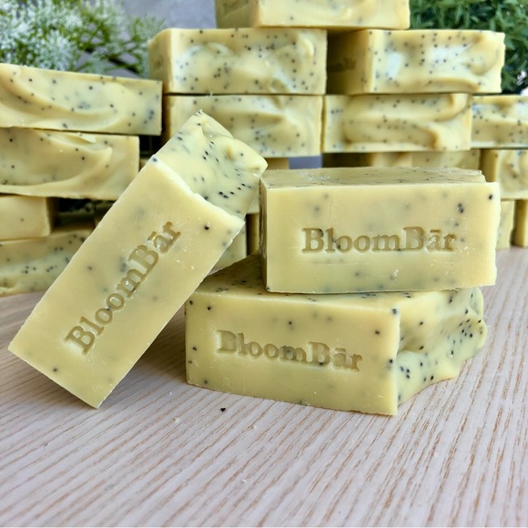 Lemon Poppyseed | Handcrafted Soap Bars - Set of 2 - Picture 3 of 7